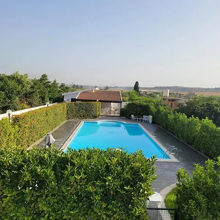 Giacomo Con Piscina Villa Santa Maria Del Focallo
